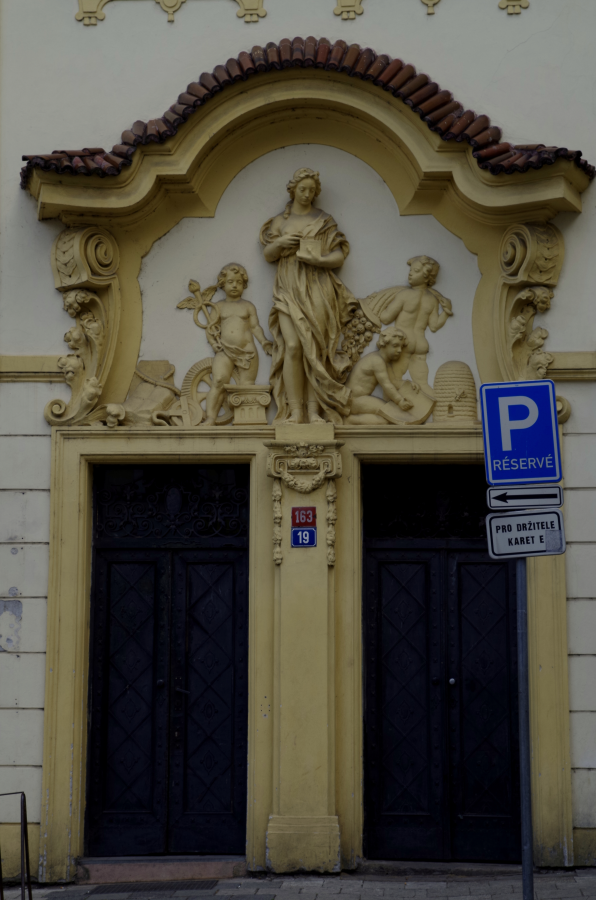 Hradec Králové - Czechy - portal nad wejsciem